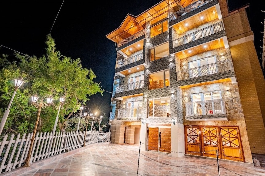 Golden Oak Nainital.